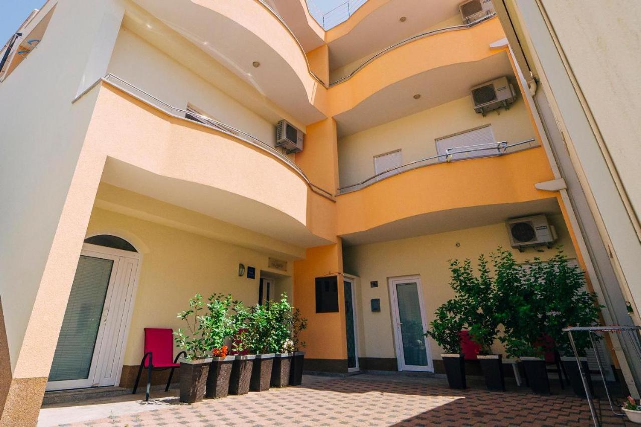 Apartmán Luxur Centar With Sea View Terrace Baška Voda Exteriér fotografie