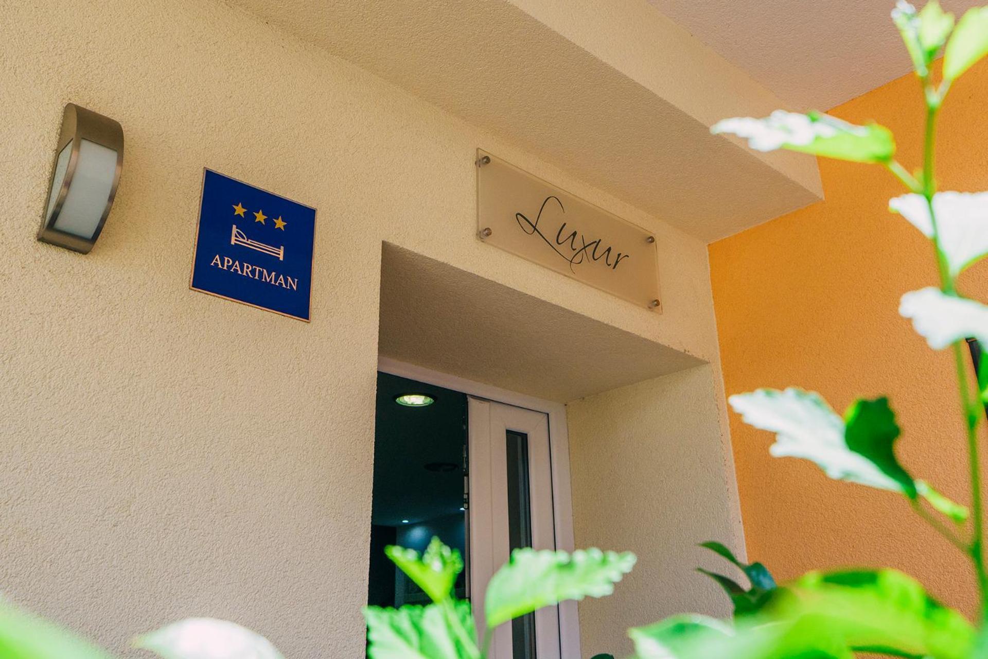 Apartmán Luxur Centar With Sea View Terrace Baška Voda Exteriér fotografie