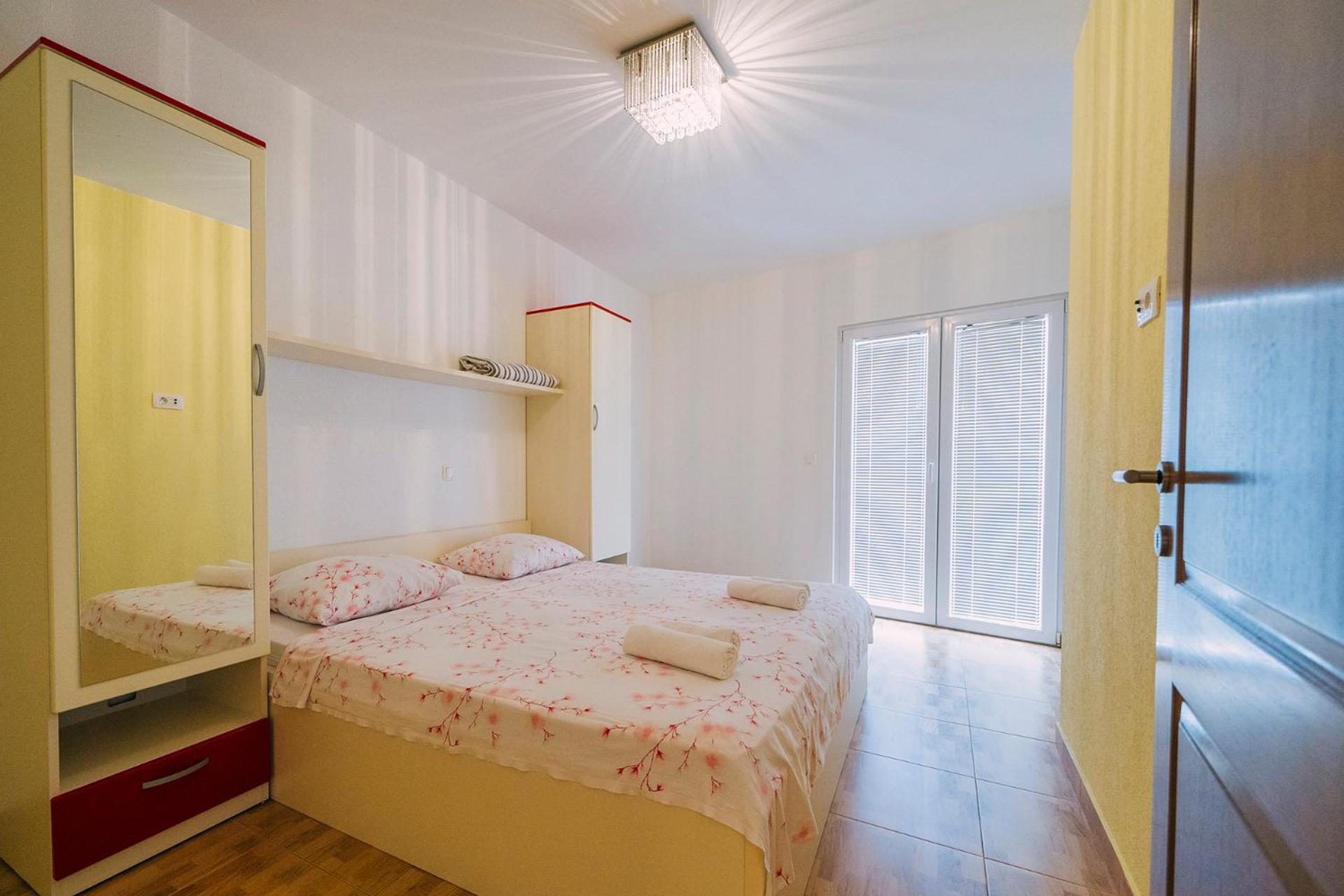 Apartmán Luxur Centar With Sea View Terrace Baška Voda Exteriér fotografie